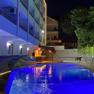 Marla Hotel